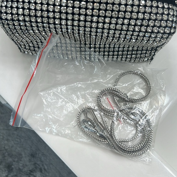 Steve Madden Rhinestone Slides With Chain Bag. - Picture 5 of 5